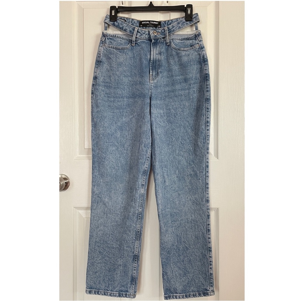 Hollister Social Tourist Ultra High Rise Straight Leg Cutout Jeans